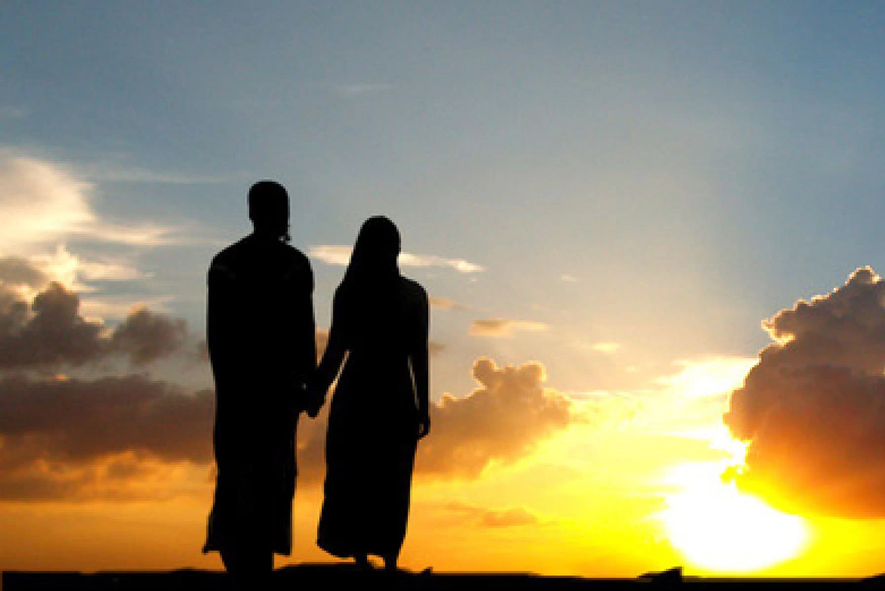 استسلمي لزوجك .. تسعدي وتنجحي